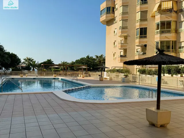 APARTAMENTO REFORMADO JUNTO AL MAR EN EL CAMPELLO, IDEAL PARA DESCANSO Y TELETRABAJO — 27