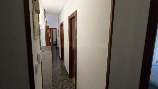 Piso con encanto en plena Calle Mayor, listo para entrar a vivir — 3