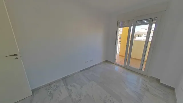 VIVIENDA DE 3 habitaciones 2 BAÑOS ALQUILADA CON SEGURO DE IMPAGO EN EL RINCON DE LA VICTORIA — 25