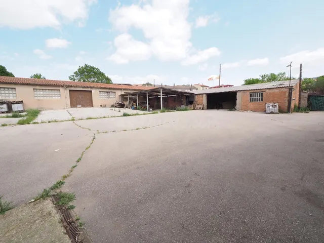 SE VENDE CASA CON ALMACÉN EN POBLA DE CLARAMUNT - foto 5