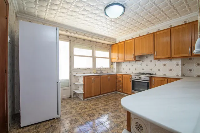 ¿Buscas una gran vivienda a escasos metros del centro? — 9