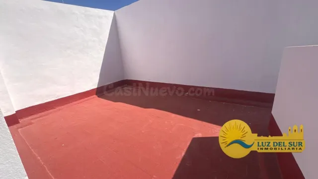ATICO EN ZONA LA CALETA CON TERRAZA PRIVATIVA - foto 2