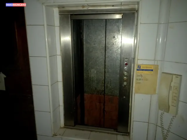 Se vende céntrico hostal-mesón — 22