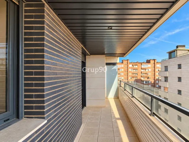 Exclusivo ático tríplex con gran terraza de 79 m2, 4 balcones y zona comunitaria con 2 piscinas y pista de pádel en cappont — 23