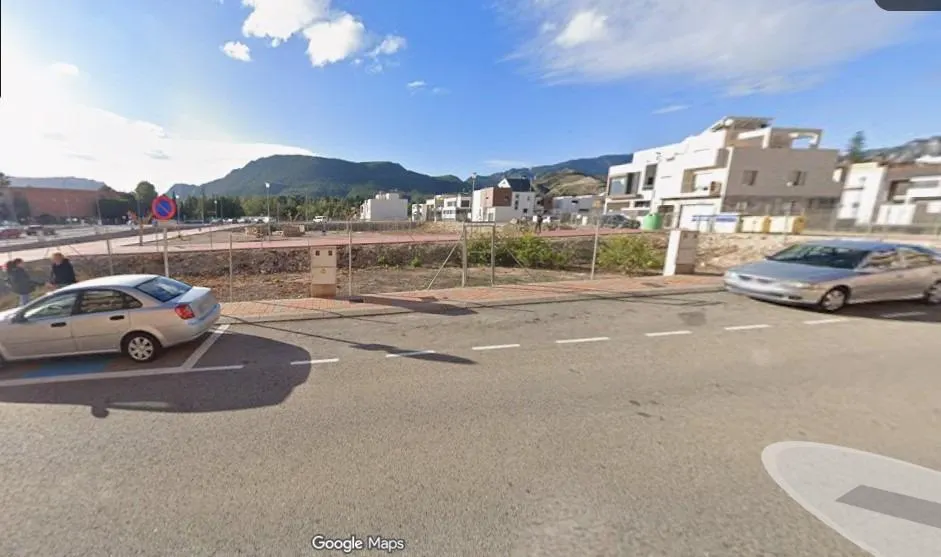 Solar urbano en el centro de Blanca | 483 m2 edificables