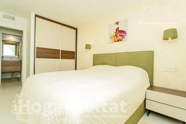 ¡CERCA DE LA PLAYA! PRECIOSO, REFORMADO CON PISCINA, TERRAZA Y GARAJE — 29