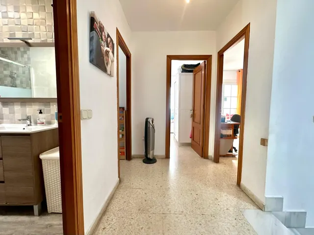 Amplio Dúplex Reformado en Los Molinos, Almería — 21
