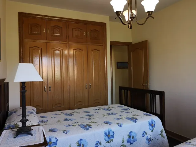 Urbis te ofrece un espectacular terreno con chalet en venta en Ciudad Rodrigo, Salamanca. — 24