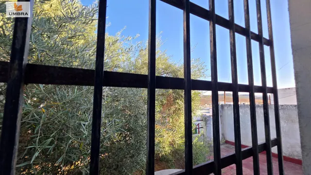 CASA DE 6 DORMITORIOS CON 2 habitaciones EN PLANTA BAJA Y PATIO | VILLAMARTÍN — 28