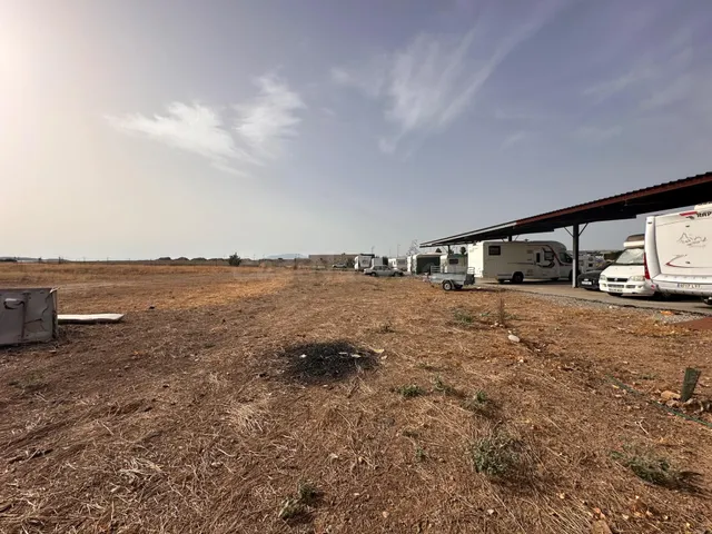 Terreno Industrial en Escuzar - Oportunidad Única por €530,000 — 5