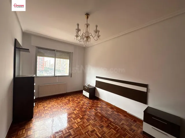 Piso de Tres dormitorios en alquiler en la zona de Capiscol - foto 4