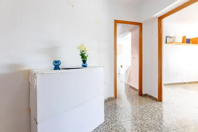 Piso con gran balcón en Avenida Burjasot — 7