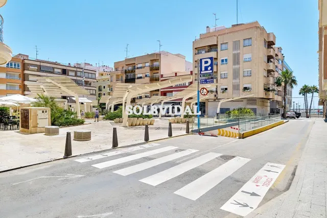 ATICO SUPER LUJO FRENTE CLUB NÁUTICO DE TORREVIEJA - foto 3