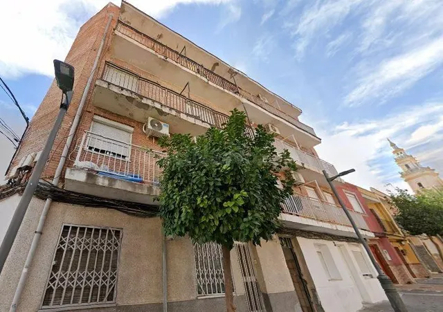 SE VENDE piso OKUPA en C San Pancracio 13 de Alcantarilla - foto 3