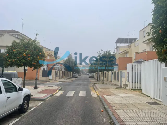 OPORTUNIDAD EN CASTILLEJA DE LA CUESTA - foto 3