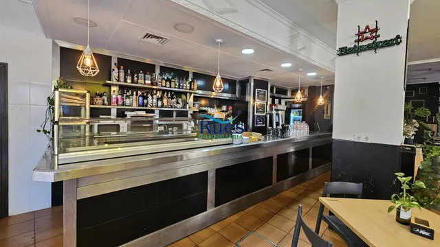 Traspaso de cafeteria restaurante, en funcionamiento — 13