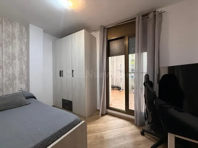 PISO DE 4 DORMITORIOS CON BALCÓN Y PATIO INTERIOR EN VENTA EN LA RÀPITA — 5