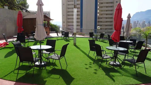 Impresionante Ático -Dúplex reformado de lujo y vistas magnificas al mar y bahía de Benidorm. — 48