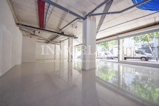 LOCAL COMERCIAL CON GRAN VISIBILIDAD - foto 4