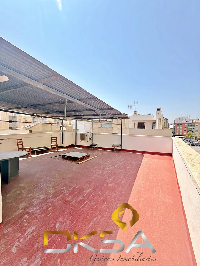 111 m2, 4 habitaciones y terraza comunitaria en un edificio familiar de Vila-real — 17