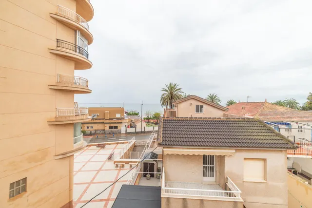 Amplio Chalet independiente en Santiago de la Ribera por €285,000 — 25
