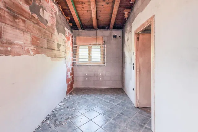 Casa independiente para reformar con vistas a la montaña en Olivella — 13