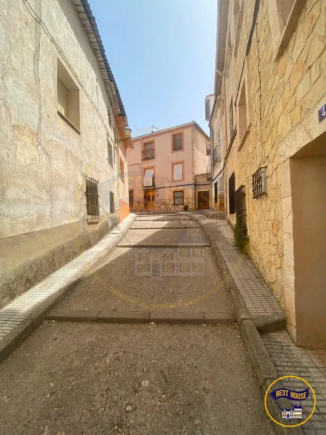 PISO EN VENTA EN PRIEGO - foto 3