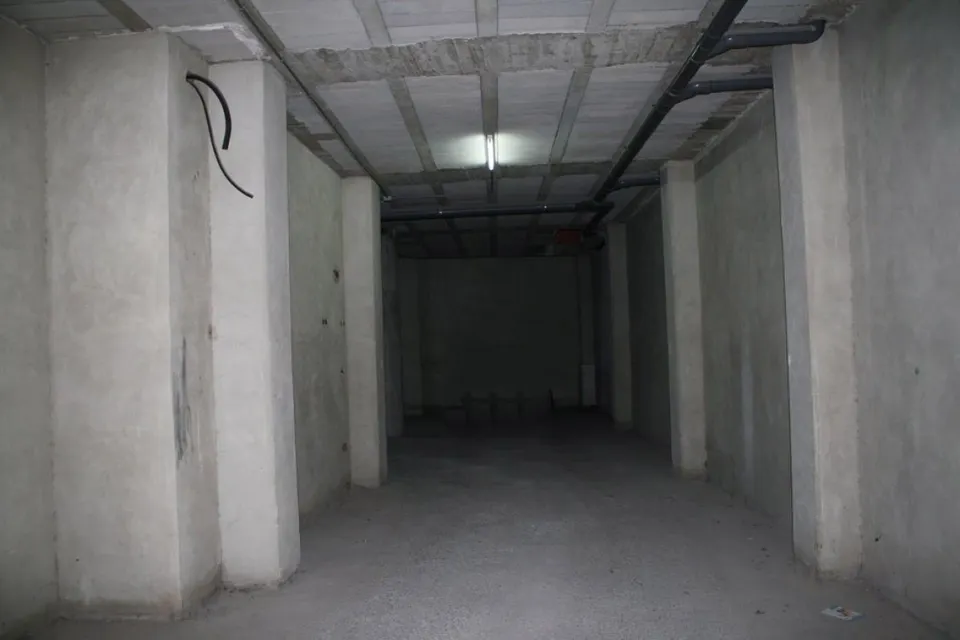 Alquiler local comercial en planta baja en Orihuela zona del Colegio Santo Domingo.