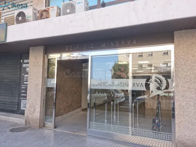 Oficina en venta en avda. ana de viya (edif. minerva), 3, Ca