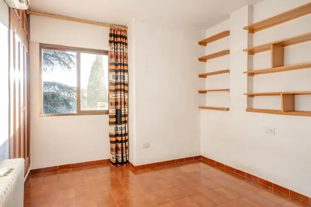 chalet independiente con la mejor parcela en la prestigiosa  urbanización de el serrallo — 40