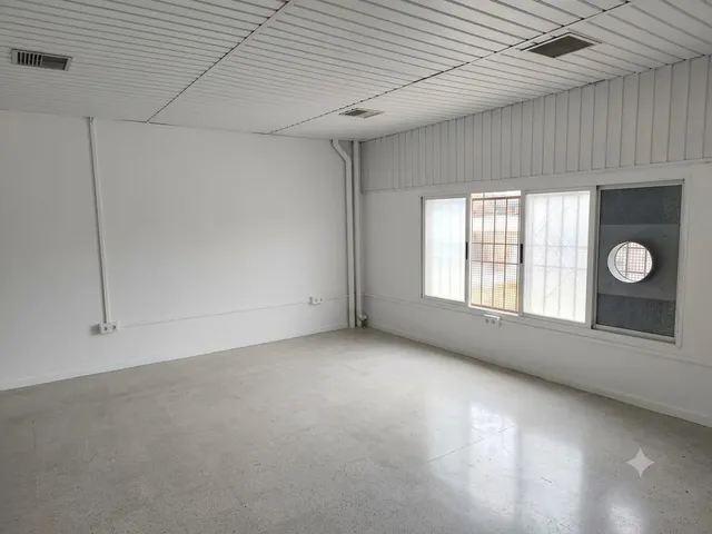 Venta de nave — 8