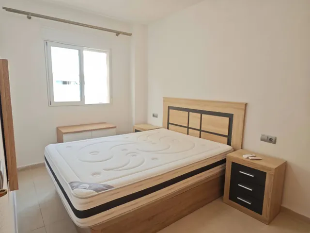 Piso de 2 dormitorios con terraza y ascensor en Torrevieja — 6