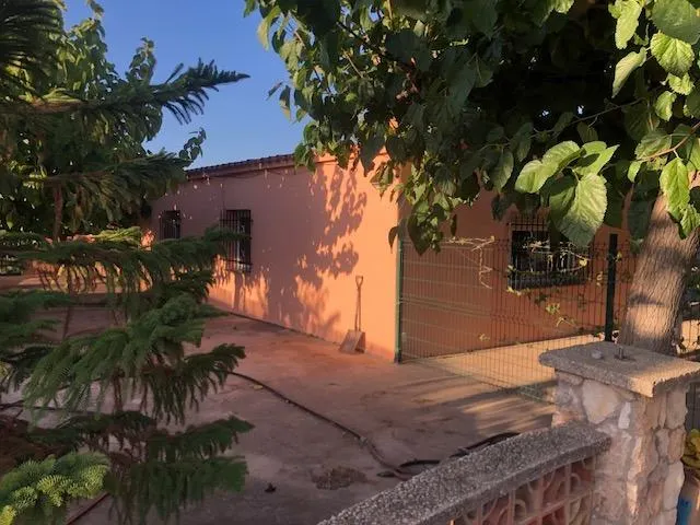 Casa con terreno y piscina en venta en Terrer Roig — 20