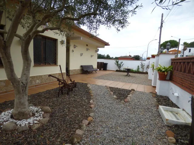 Encantadora Casa a Cuatro Vientos en Tordera - ¡Tu Refugio Ideal! — 38