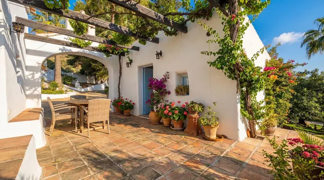 Finca rústica 5 habitaciones 601m² en venta - Costa del Sol — 28