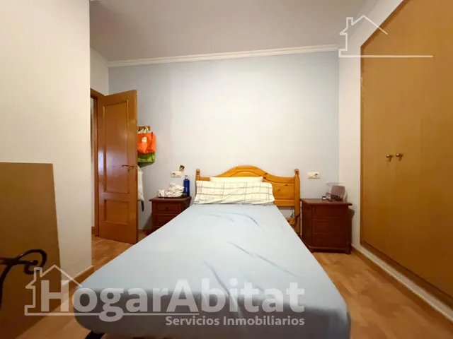 Amplia casa con terraza y garaje cerca de la playa de Sagunto — 28