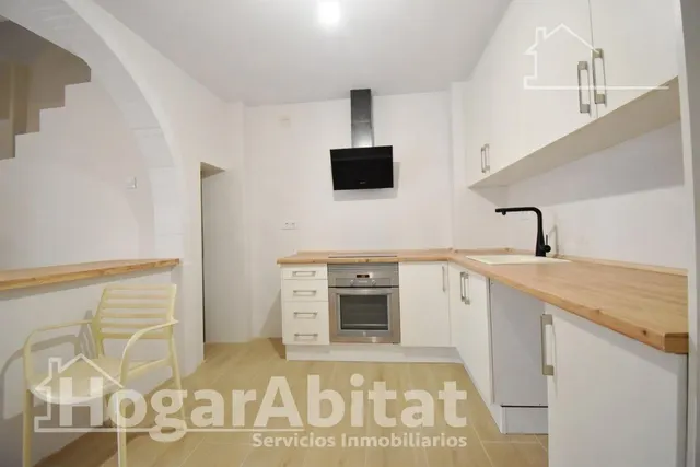 ¡disfruta de una casa reformada y luminosa con impresionante terraza! — 7