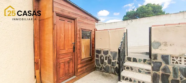 Chalet independiente con piscina y gran parcela en La Marina — 26