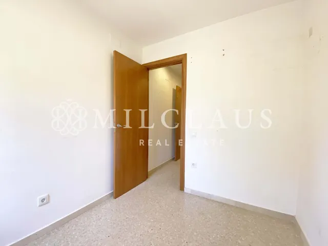 Piso en venta en C/ Sicilia, Merinals — 32