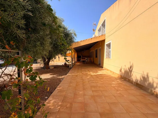 DOS CASAS EN UNA EN MATOLA SOLO EN ALQUILER — 8