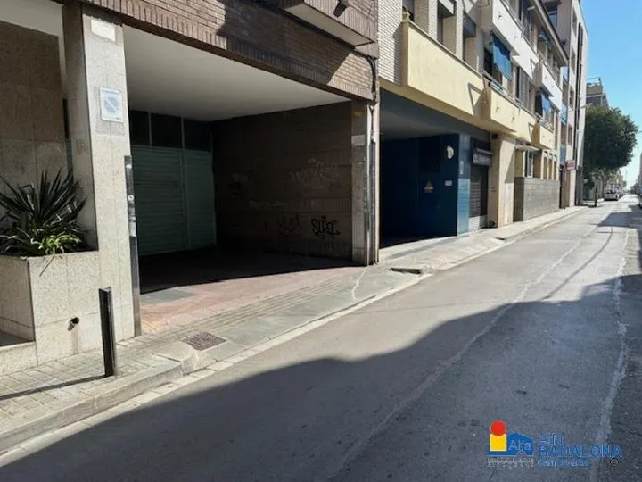 Venta de Plaza de aparcamiento en Zona de Progrés