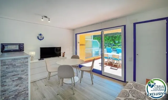 Precioso estudio reformado con gran terraza de 23m2 en el ce - foto 3