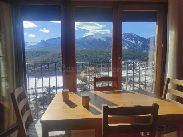 Ático en Añón de Moncayo / Amplia terraza - foto 5