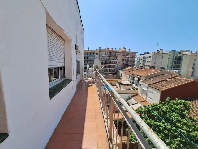 ATICO CON 3 habitaciones EN LA CRTA. BARCELONA — 11