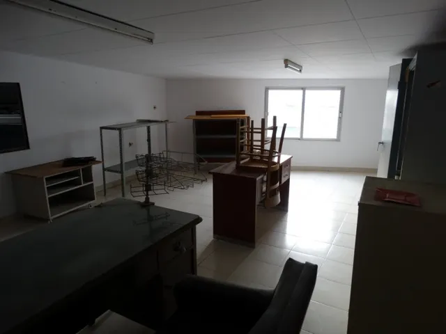 AMPLIO GARAJE EN ALQUILER EN SANT JAUME D'ENVEJA — 6