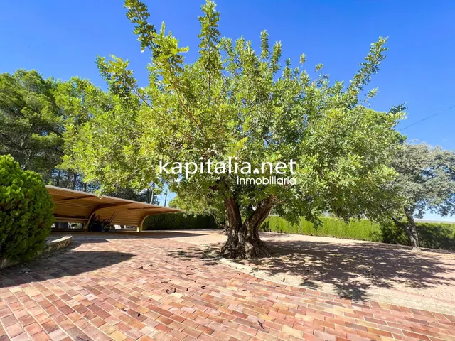 Magnifico chalet a la venta en Valencia — 29