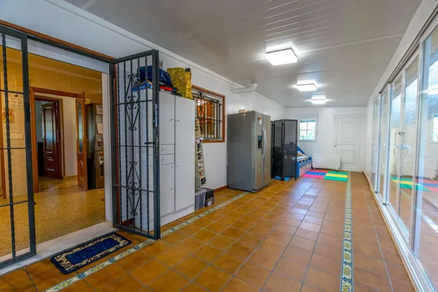 CHALET CON 800 PISCINA PRIVADA, GARAJE Y SAUNA — 26