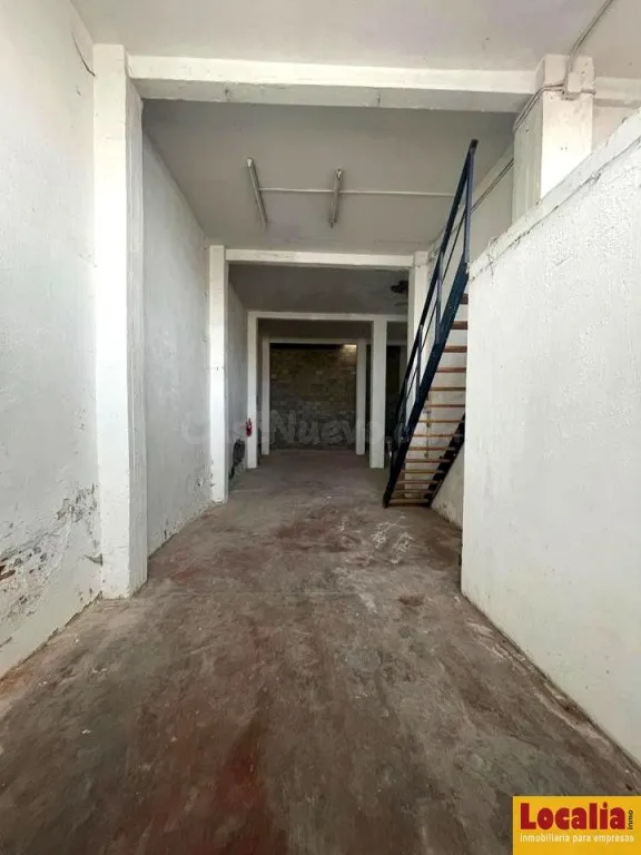 Excelente local para invertir en Santander - foto 4