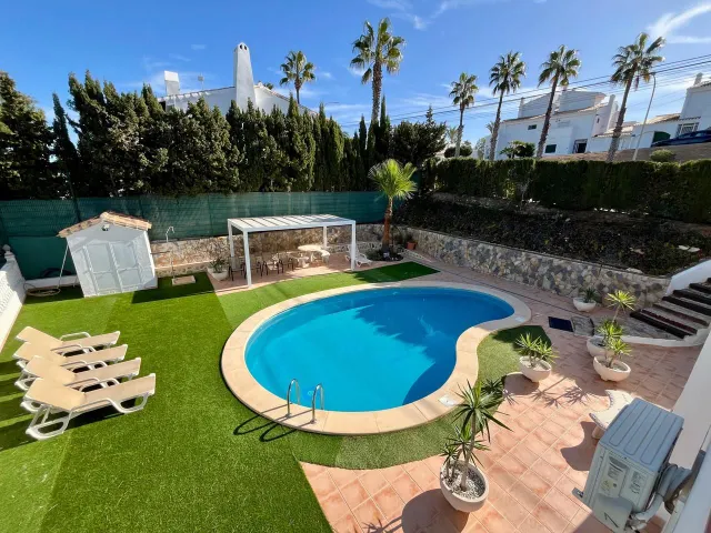 Villa 4 habitaciones 184m² en venta - Villamartin — 30