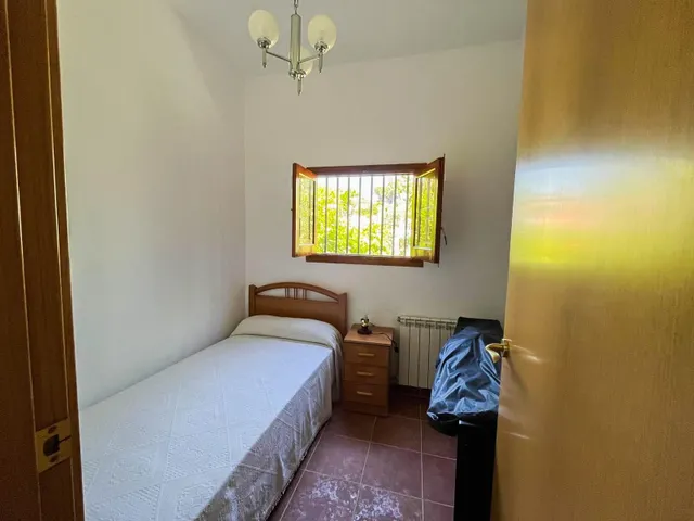 PRECIOSO CHALET A LA VENTA EN ESPARREGUERA - URB CAN RIAL  (BARCELONA) — 28
